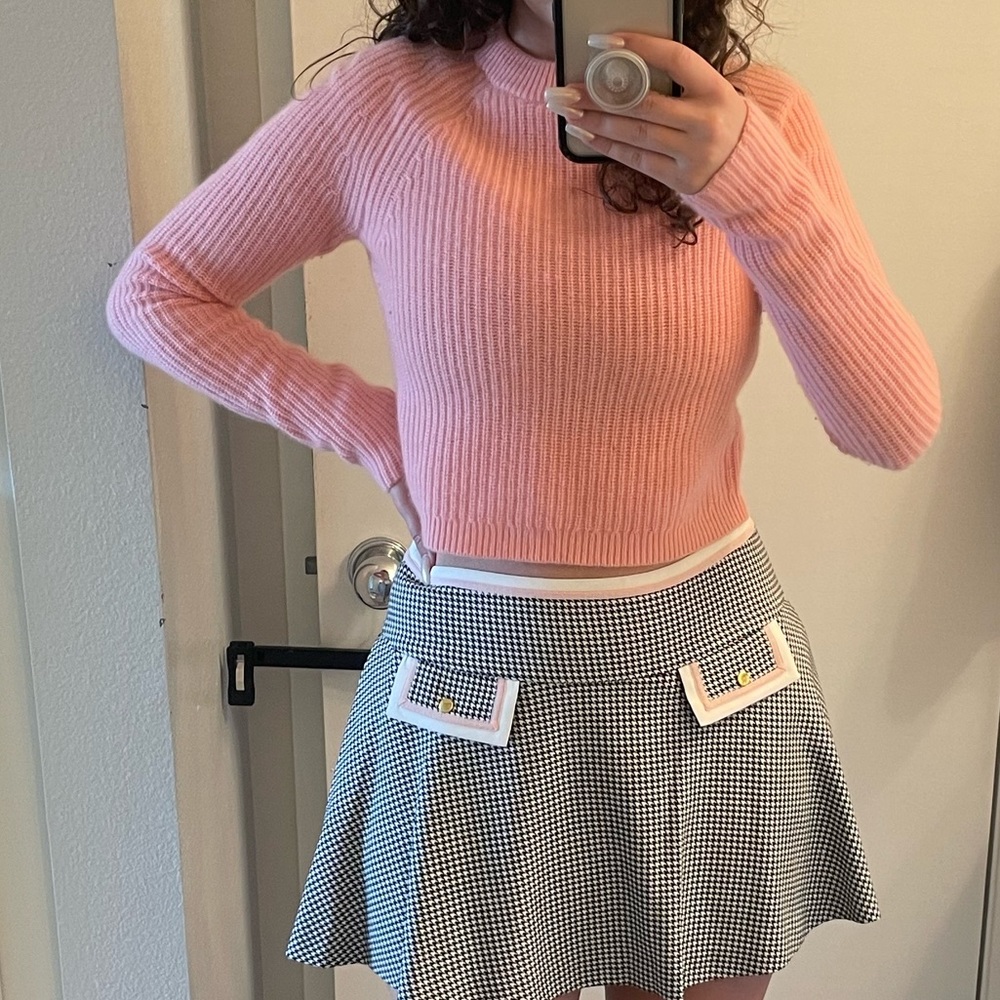 Alice + Olivia Sherice Raglan Cropped Cashmere Pullover